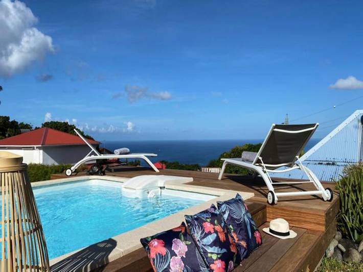 Gîte pour 6 personnes, avec piscine et jardin, adapté aux familles à Gourbeyre - 2