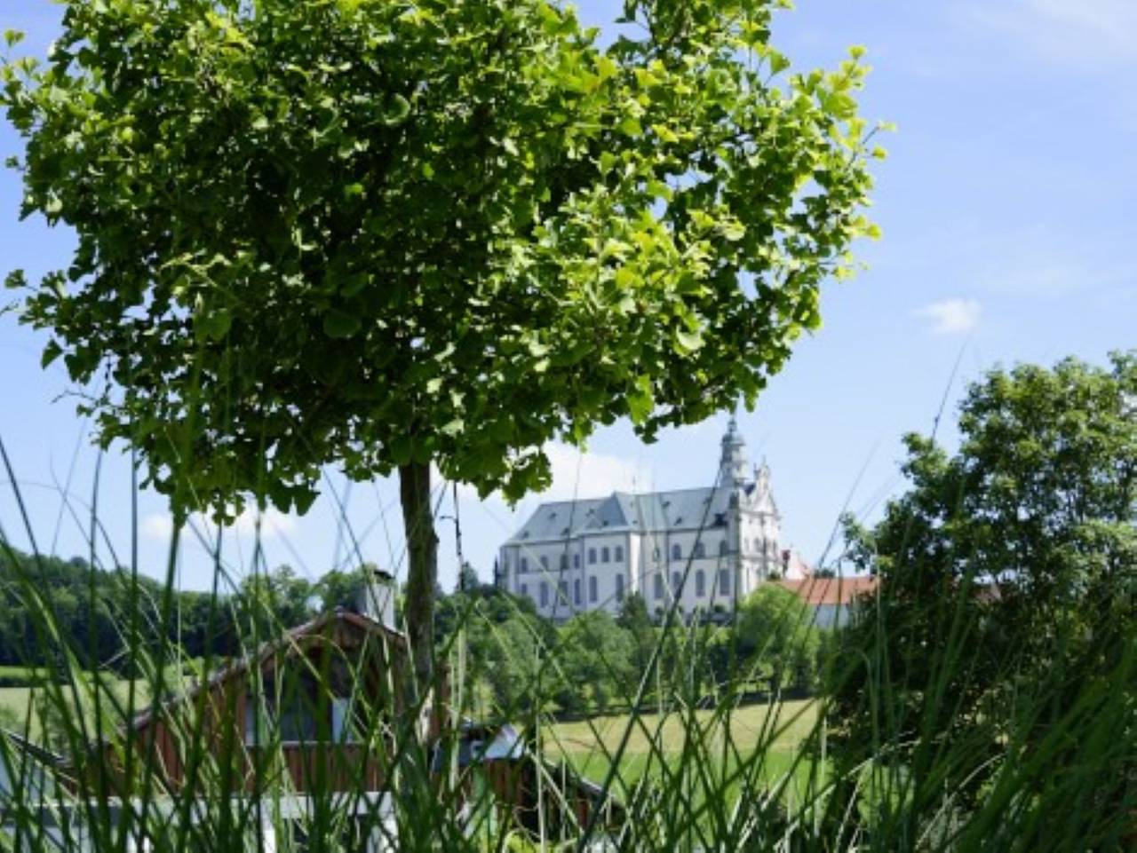 Entire apartment, Apartment 'Waldmariechen' with Shared Garden, Balcony and Wi-Fi in Neresheim, Romantische Straße