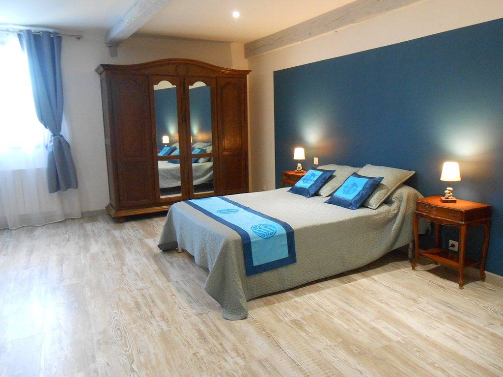 Arié - Chez Joëlle et Michel - Chambre Aux Iris in Dému, Gers