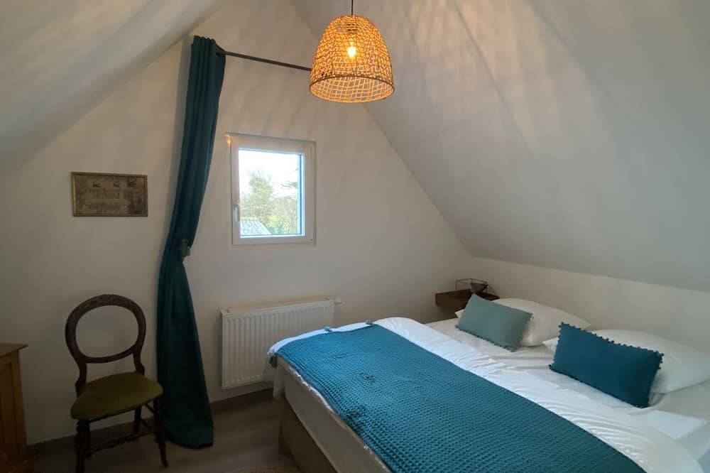 Ganze Wohnung, Cozy seaside apartment with direct access to the beach ! in Réville, Cherbourg und Umgebung