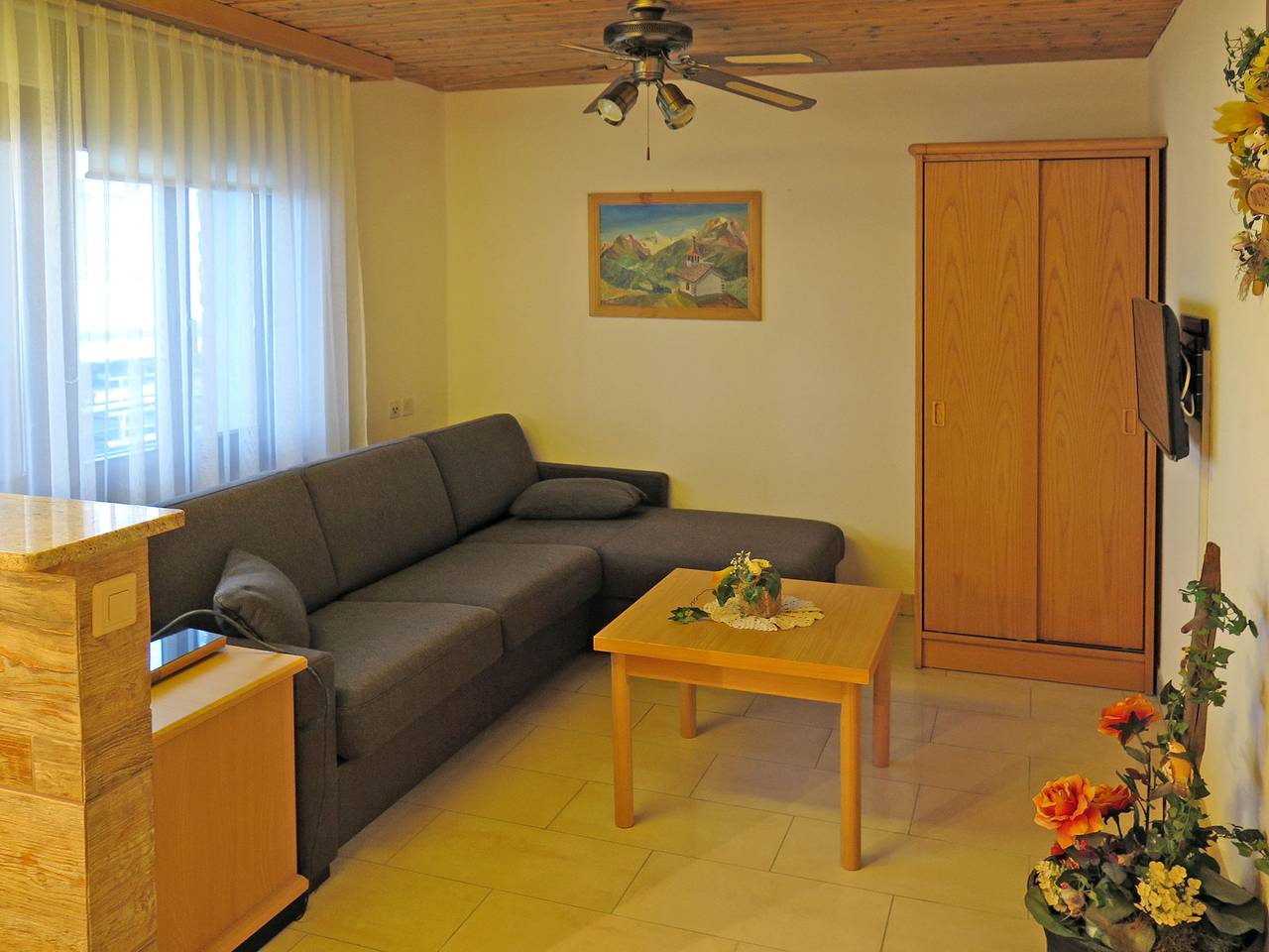 Entire apartment, Haus Quelle in Saas-Grund, Pennine Alps