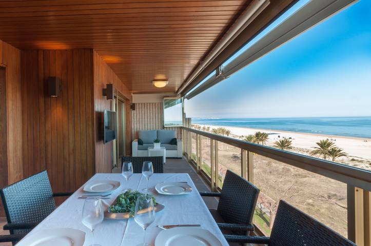 Ferieleilighet for 6 personer, med hage og terrasse - 1