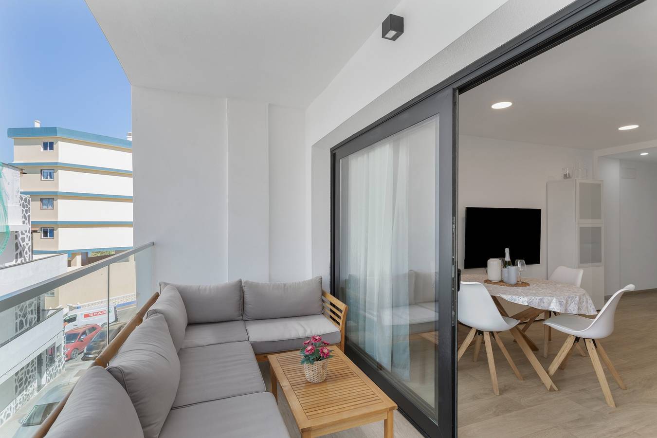 Apartamento inteiro, Apartamento de Férias 'Lupama Suite' com Piscina Privada, Wi-Fi e Ar Condicionado in El Vento, Grã Canária (Sul)
