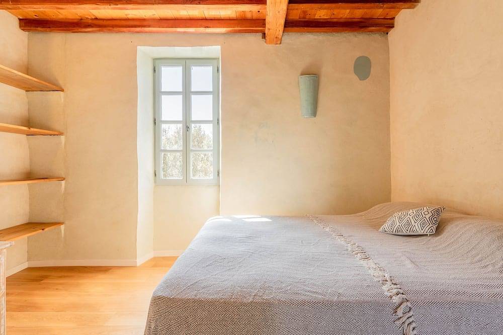 Retraite bucolique au coeur d'un château provençal in Roquemaure, Région de Nîmes