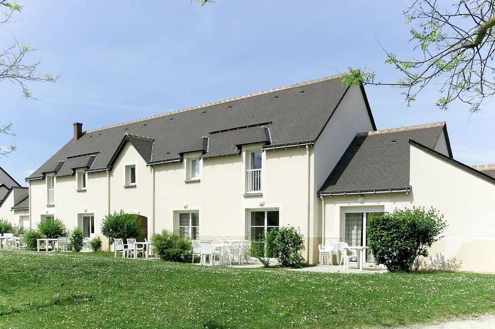 Hermoso apartamento en villa para 4 personas con Wifi, piscina, Tv, terraza y mascotas permitida in Azay-le-Rideau, Valle del Loira