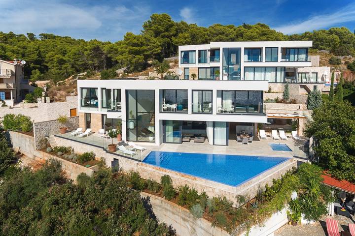 Villa für 10 Personen, mit Meerblick und Pool sowie Sauna und Garten auf Hvar - 2