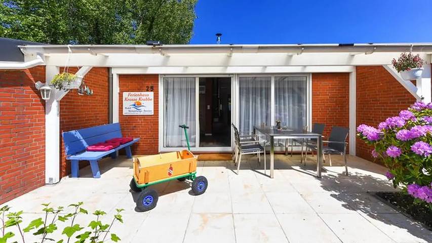 Ferienhaus für 4 Personen, mit Terrasse und Garten in Bensersiel - 2