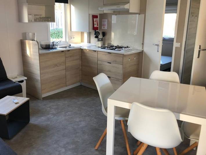 Mobil home pour 4 personnes, avec bassin pour enfant à Sainte-Eulalie-en-Born - 3