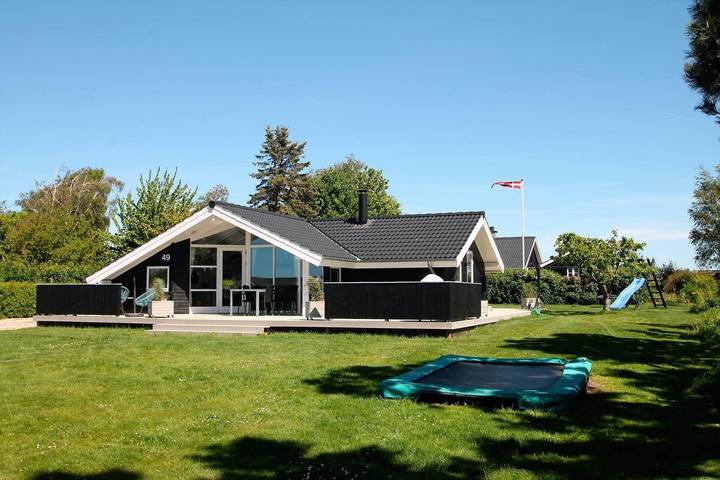 Ferienhaus für 6 Personen, mit Terrasse in Næsby Strand Seeland