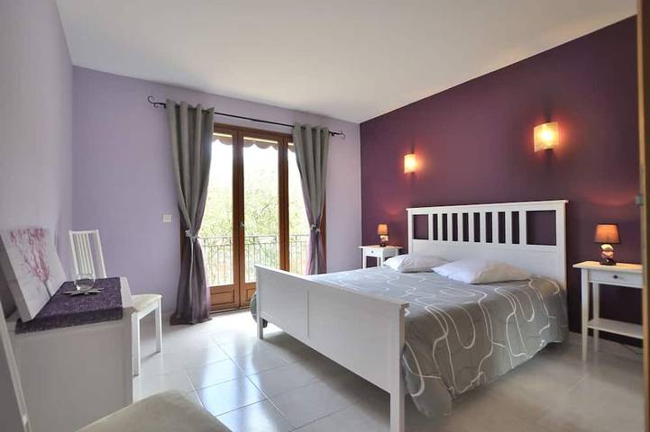 Apartamento de 4 habitaciones en la planta baja de la villa para 6-8 personas con todas las comodidades in Menton, Costa mediterránea (Francia)