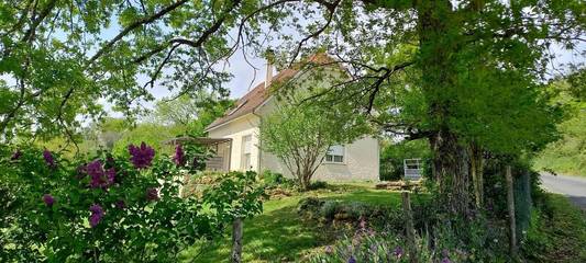 Gîte pour 4 personnes, avec vue et jardin à Alvignac