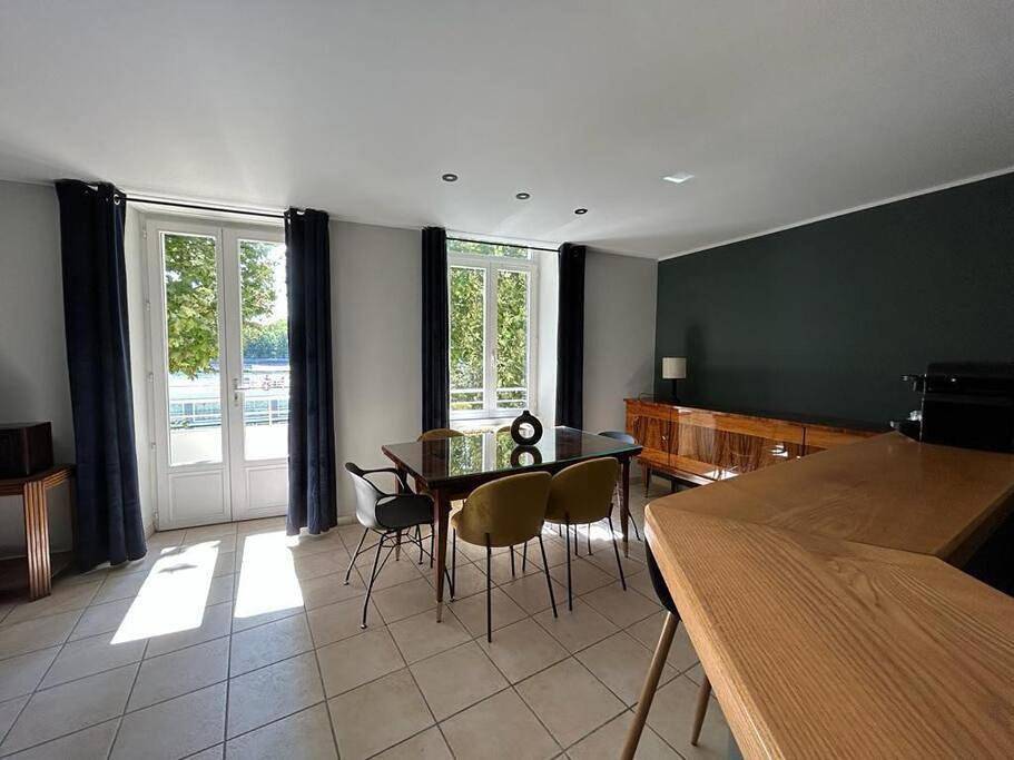 Appartement entier, Three-Bedroom Apartment in Tain-l'Hermitage, Région de Valence