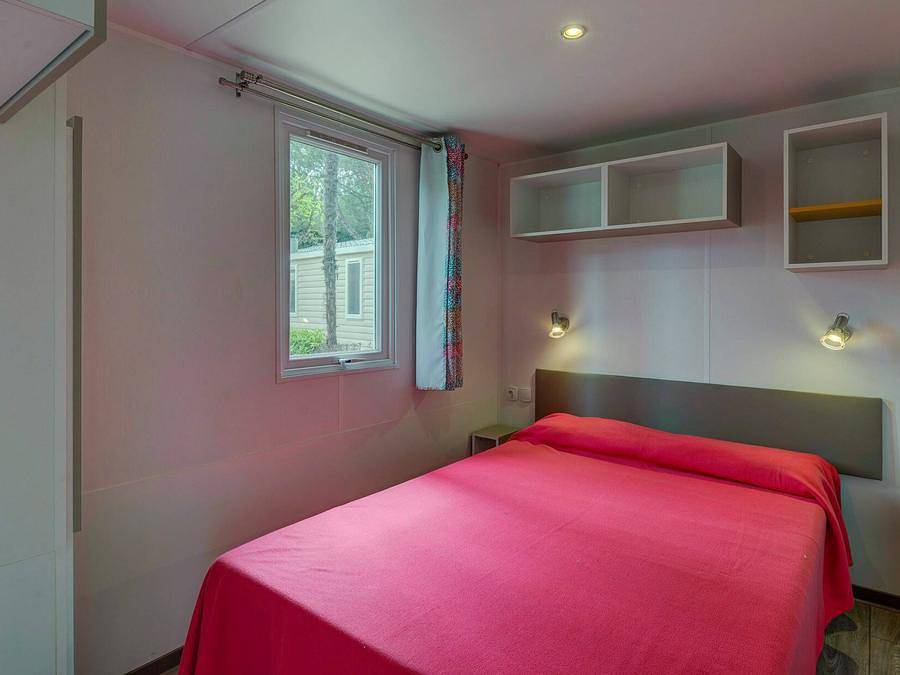 Camping Le Palace - Mobile home 6 persons - Mobile-home | Comfort | 2 Bedrooms | 4/6 Pers. | Single terrace in Soulac-sur-Mer, Lesparre-Médoc region
