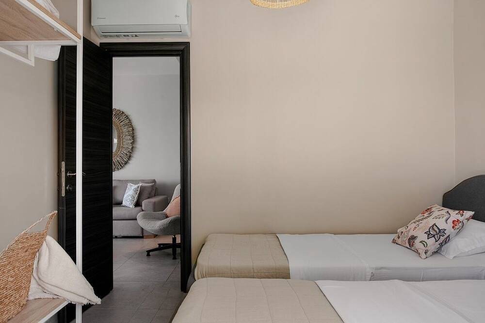 Ganze Wohnung, Long Island House - Beachfront in Chaniotis, Kassandra