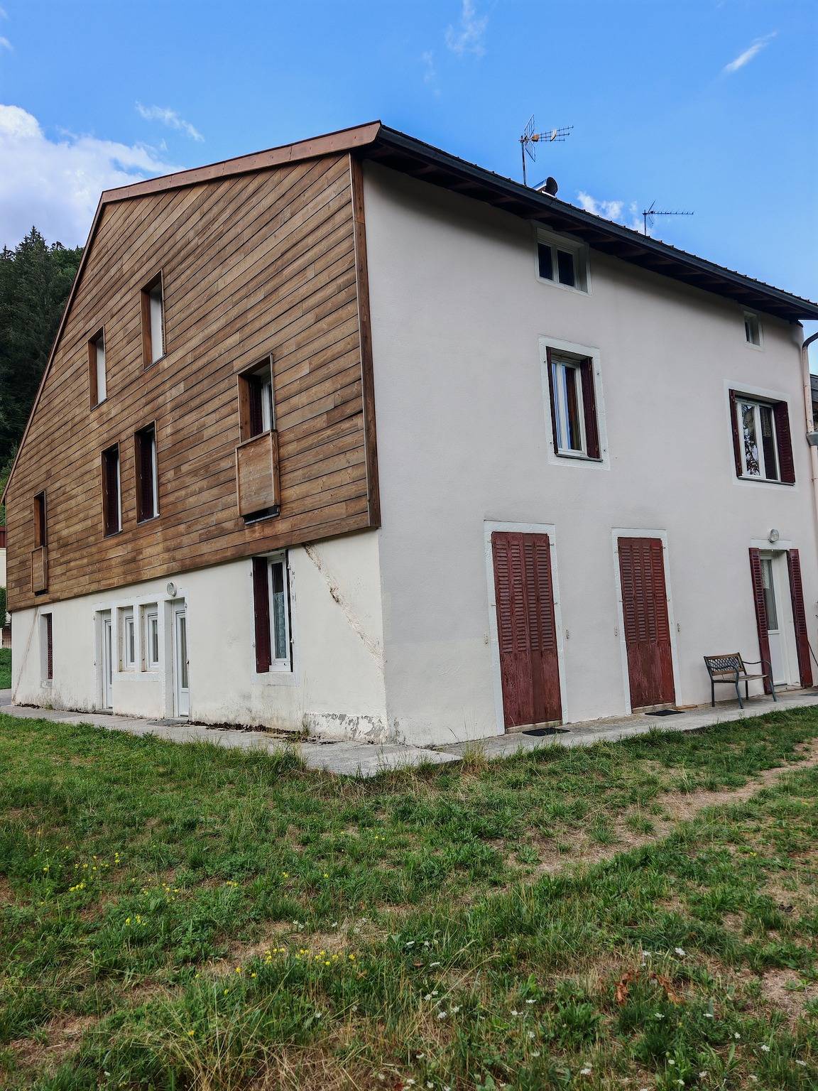 Historisches Postrelais-Gîte mit 8 Schlafzimmern im Haut-Jura in Les Rousses, Regionaler Naturpark Hochjura