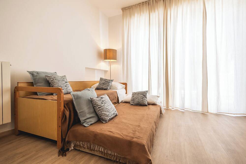 Entire apartment, Terrace with view of the harbor - 5 min to the beach in Misano Adriatico, Rimini Province