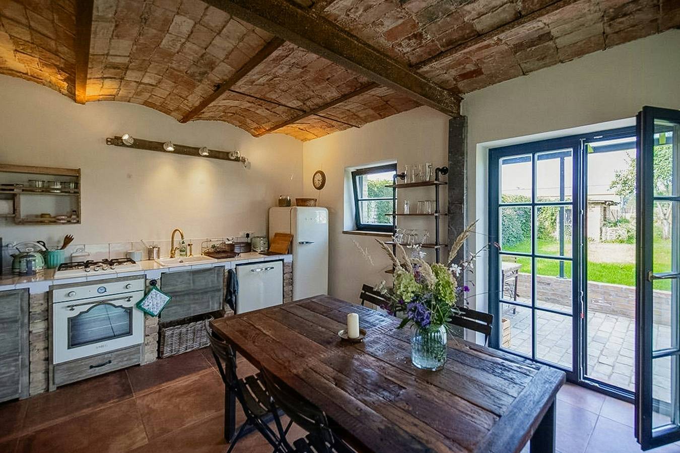 Ganze Wohnung, Scheunenidylle mit Blick über weite Felder in Naturschutzgebiet Nuthe-Nieplitz-Niederung, Mittelmark