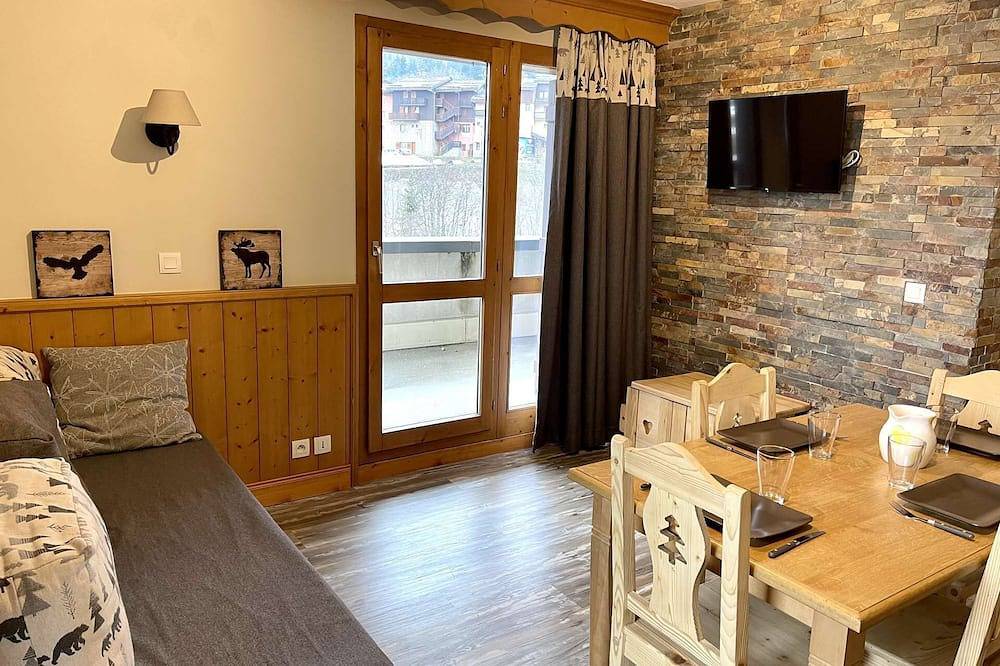 Apartamento entero, La Valériane 17 - Beautiful 2-room apartment with a large corner balcony in Valmorel, Les Avanchers-Valmorel