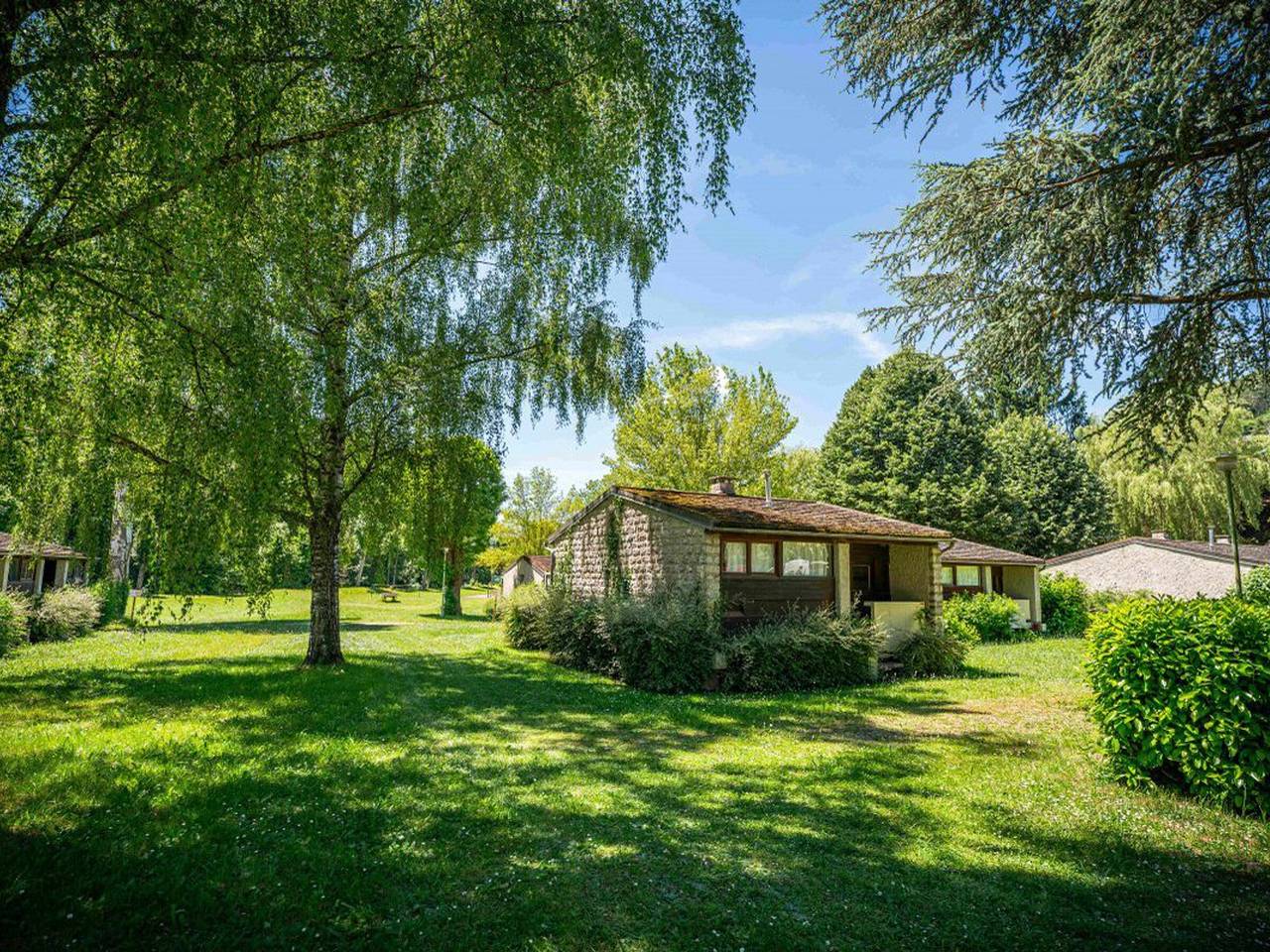 Charmantes Ferienhaus, Haustiere erlaubt - 5 Pers. in Marvejols, Mende und Umgebung