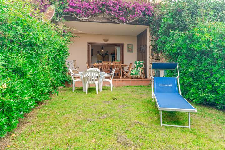 Gîte pour 5 personnes, avec jardin à Monte Petrosu - 2