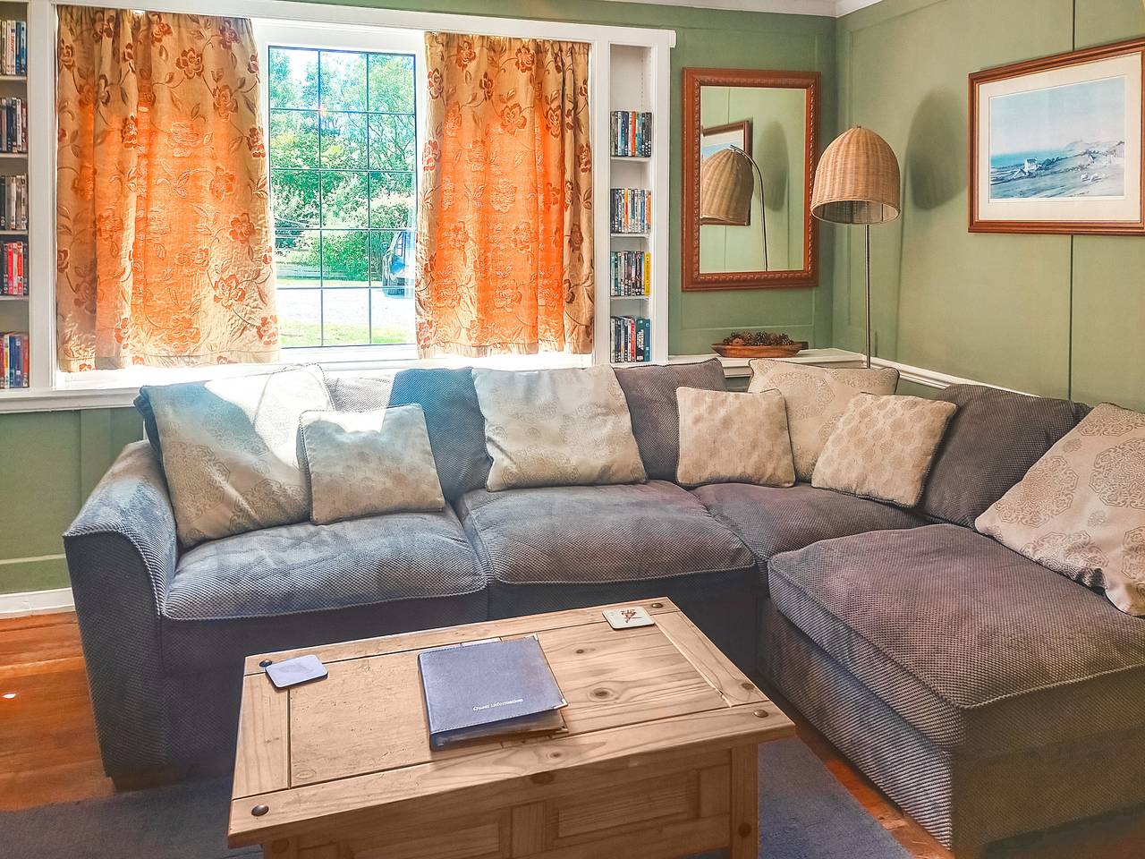 Ivy-W40854 in Red Wharf Bay, Isle of Anglesey