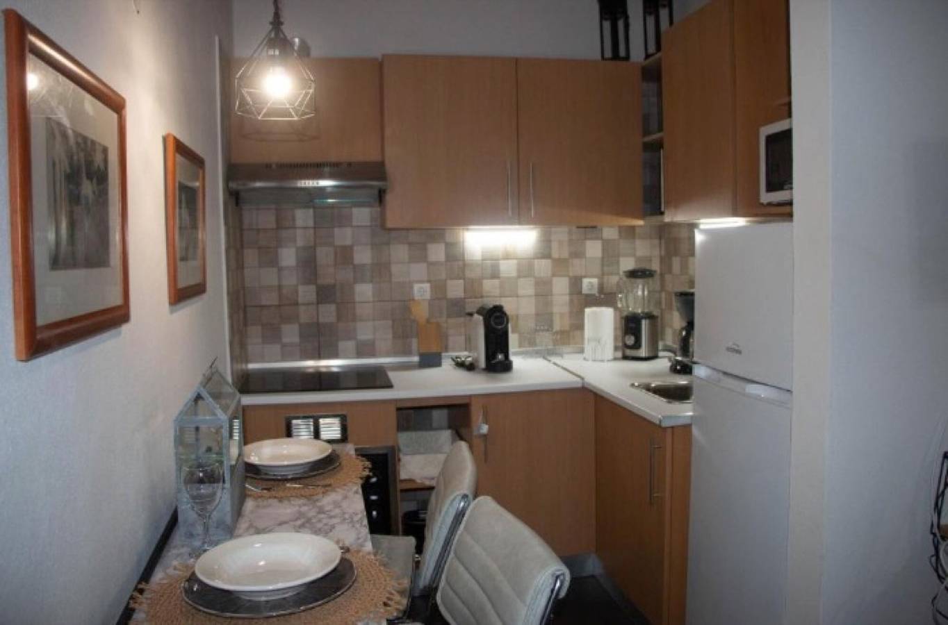 Entire studio, Studio 'Quinta do Malhinha' with Mountain View, Shared Terrace and Wi-Fi in Posto Santo, Terceira (Azores)