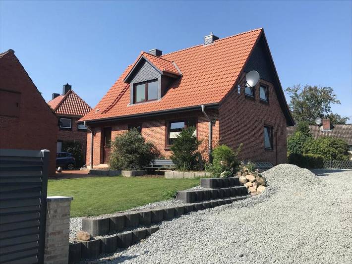 Ferienhaus für 6 Personen, mit Terrasse und Garten in Westensee