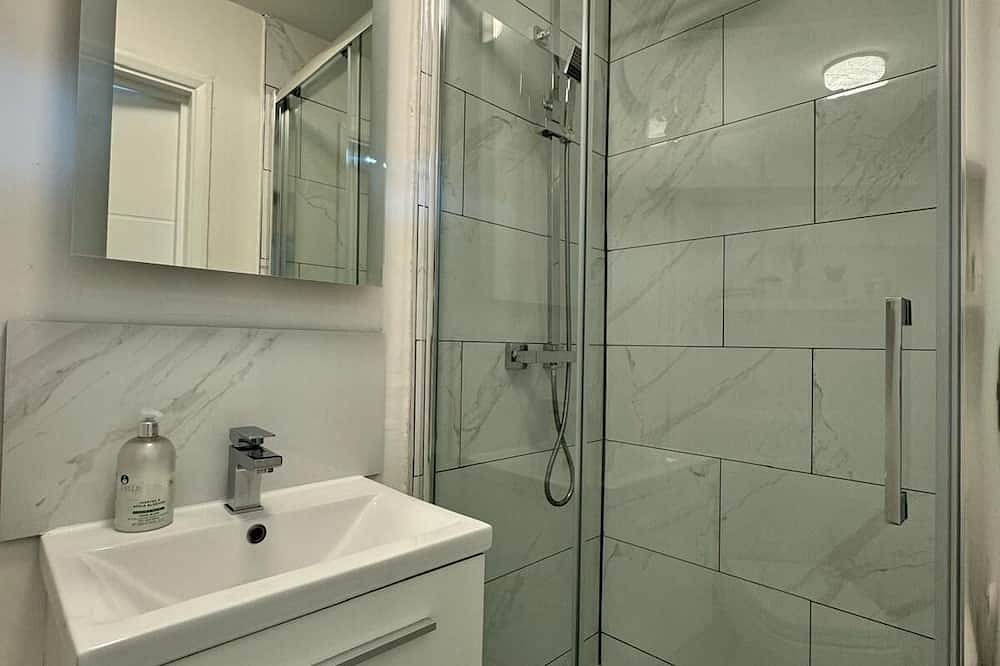 Entire apartment, “Great location” Cosy Modern Apartment inc. Twin/Dbl Bedroom & Free Parking in Oxford, Oxfordshire