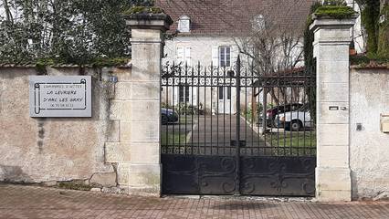 Chambre d’hôte pour 2 personnes, avec piscine et jardin à Arc-lès-Gray
