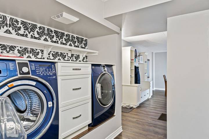 Vacation rental for 3 people, with hot tub in Windsor (Ontario)