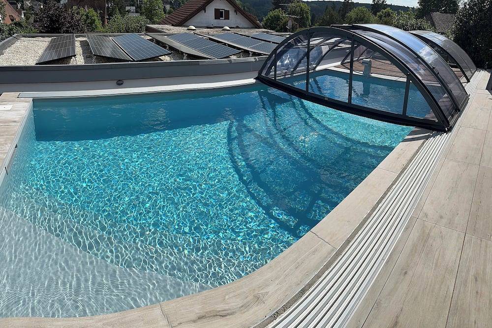 Ganze Wohnung, 4**** Apartments Schlossblick Terrasse, Exklusiv Wellness: Jakuzzi Pool Sauna in Braunfels, Lahn-Dill-Kreis