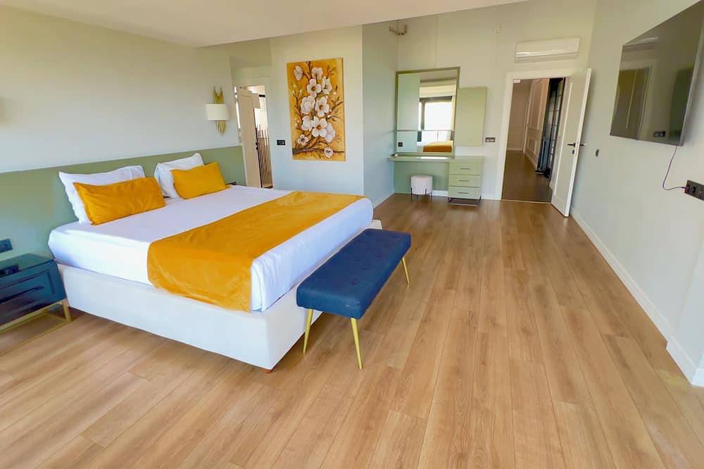 Ganze Wohnung, Unique 3 bedrooms Flat - Vera Suites in Antalya, Provinz Antalya