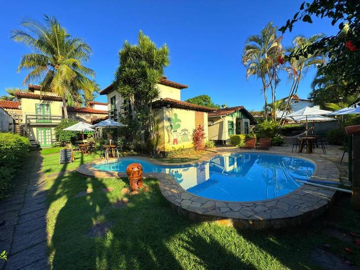 Pousadas para 2 pessoas, com jardim e piscina em Rio das Ostras