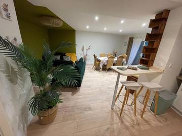 Gîte pour 4 personnes, avec jardin et vue, animaux acceptés à Châteauvieux (Hautes-Alpes)