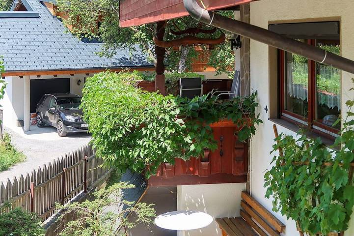 Ferienwohnung für 7 Personen, mit Garten in Tobadill