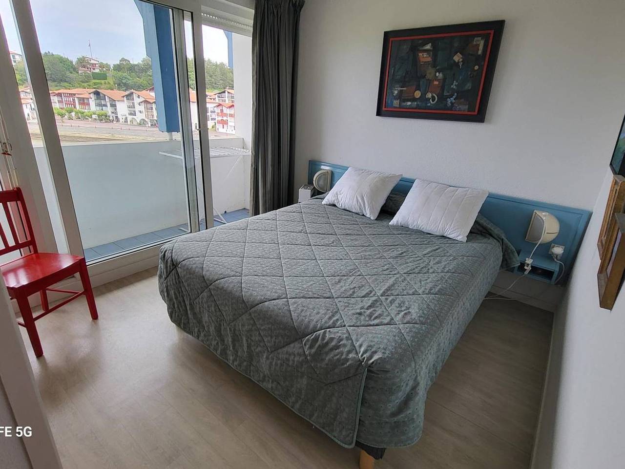Entire apartment, ***Beachside Duplex with Pool Access in Socoa, Urrugne - 5 mins to Beach*** in Urrugne, Bayonne region