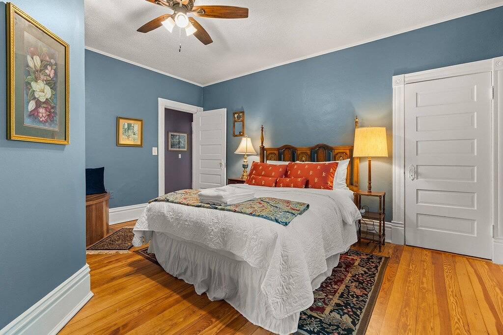 Family-Friendly • Steps to Ecusta Trail/Ecusta Market & Café • Near Downtown Hvl in Hendersonville, Henderson County (NC)