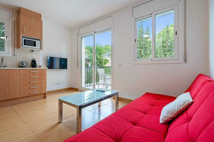 Ganze Wohnung, Ferienwohnung 'Dorada 2-3' mit Gemeinschaftspool, privater Terrasse und Wlan in Calafell, Costa Dorada