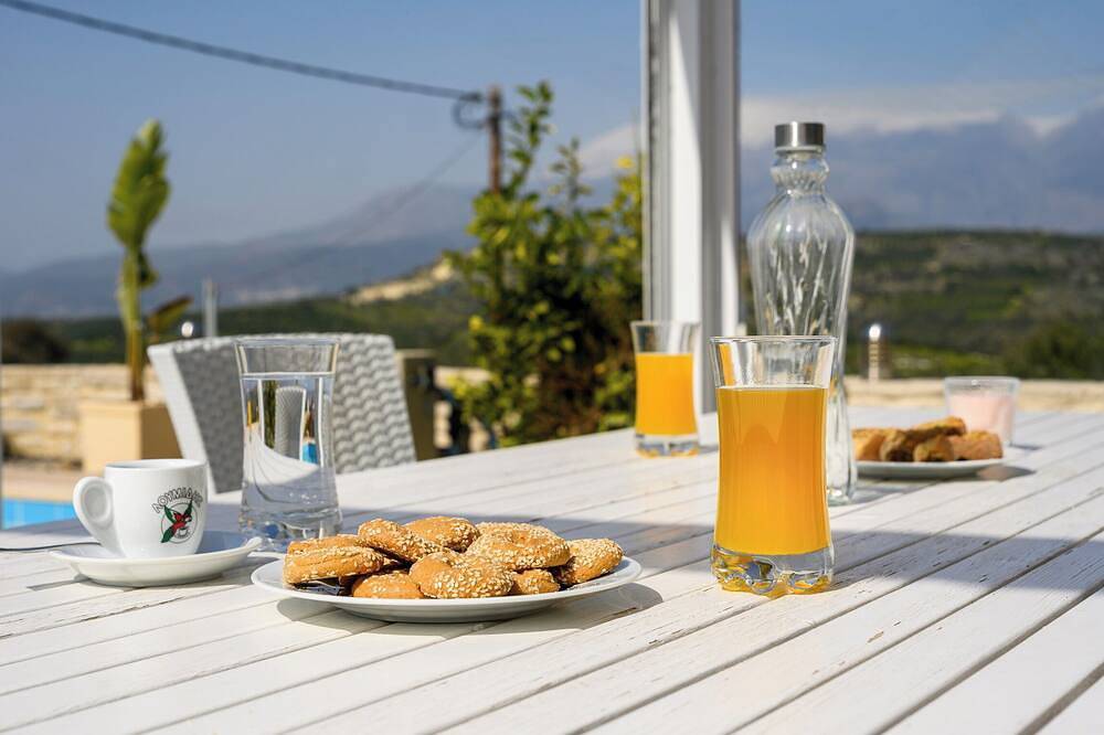 Haus Staks mit Meerblick. Familienfreundlich. in Kamilari, Iraklio-Heraklion und Umgebung
