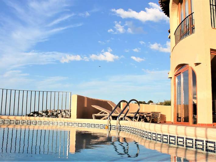 Casa rural para 6 personas, con piscina y jardín en Pego