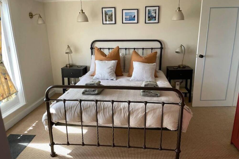 Entire apartment, The Turret - The best view in folkestone in Folkestone, Kent