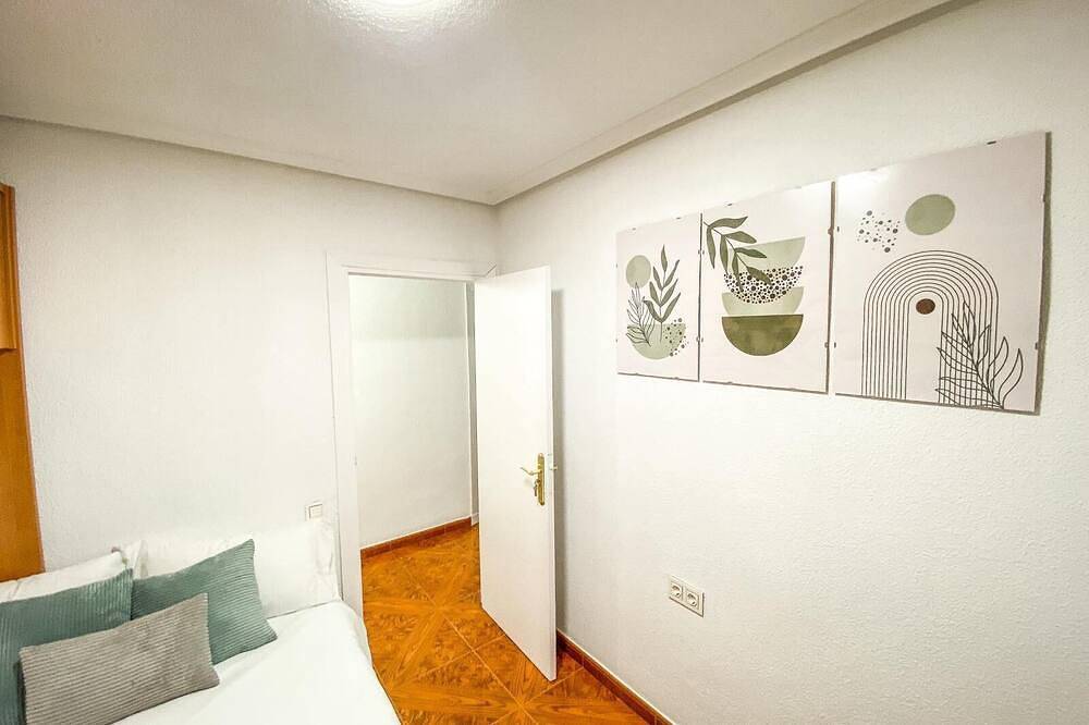 Entire apartment, Piso de 6 Habitaciones en Pleno Centro de Salamanca in Centro (Salamanca), Salamanca