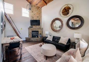 Bed And Breakfasts for 2 Guests in Texas Hill Country, Texas, Picture 1