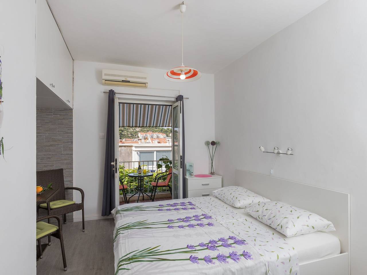 Apartamento entero, Guest House Bradas-Double Room with Shared Bathroom No3 in Dubrovnik, Grad Dubrovnik