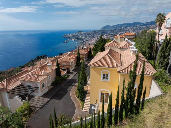 Villa para 6 pessoas, com vista e piscina e ainda terraço em São Gonçalo
