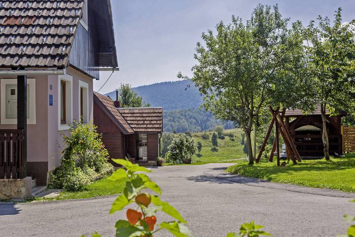 Andrea in Sertić Poljana  - Haus für 6 Personen in Smoljanac, Plitvicer Seen