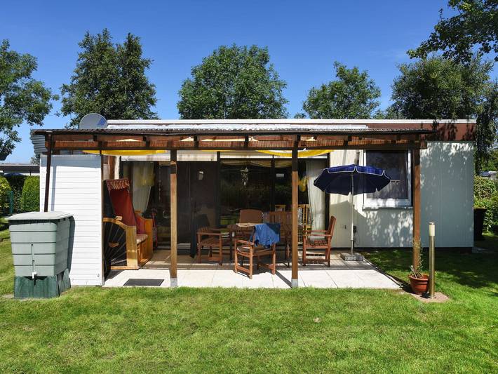 Bungalow für 6 Personen, mit Terrasse und Garten