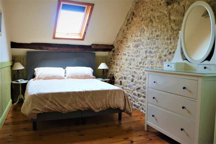 Location de vacances pour 6 personnes, avec jacuzzi ainsi que terrasse et piscine à Néhou - 2