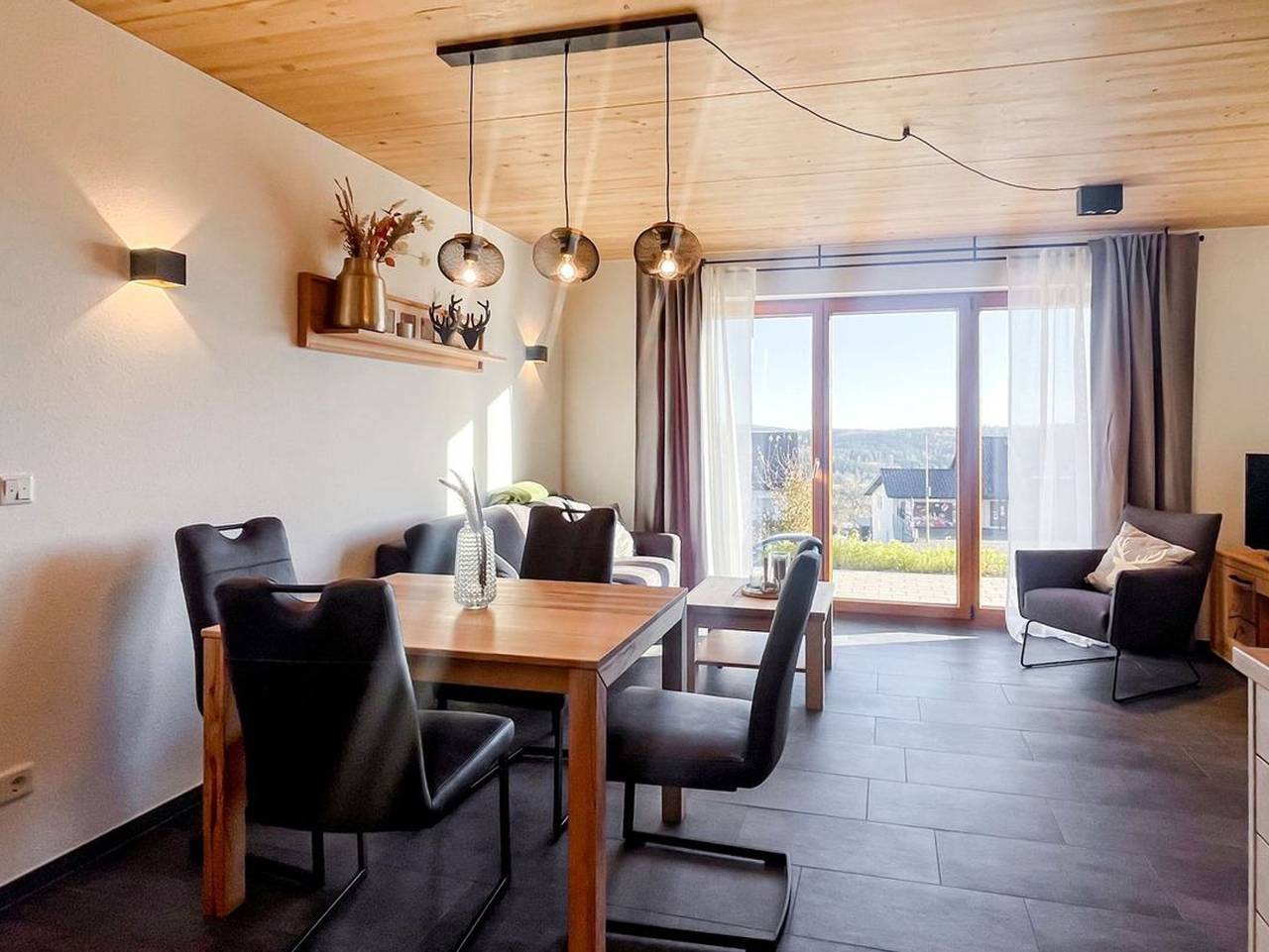 Mountain View - Charmante Doppelhaushälfte für 4 Personen mit Infrarotkabine in Neuastenberg, Winterberg