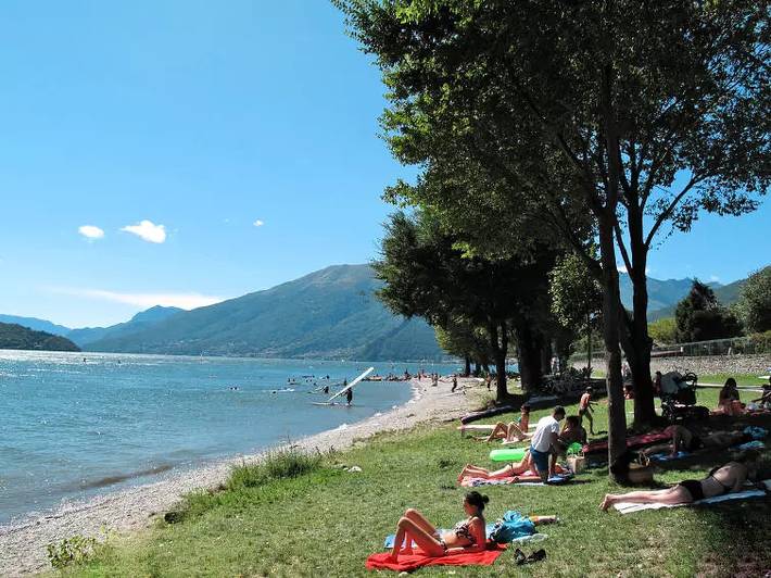 Location de vacances pour 6 personnes, avec piscine et jardin à Domaso - 2